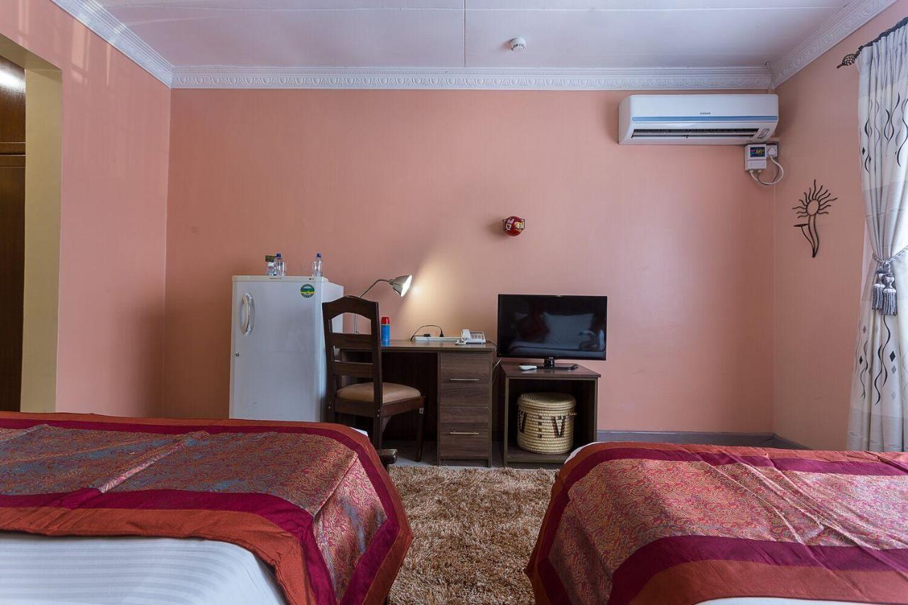 Comfort Gardens Найроби Экстерьер фото