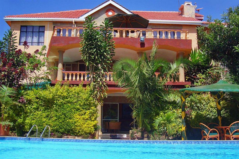 Comfort Gardens Найроби Экстерьер фото