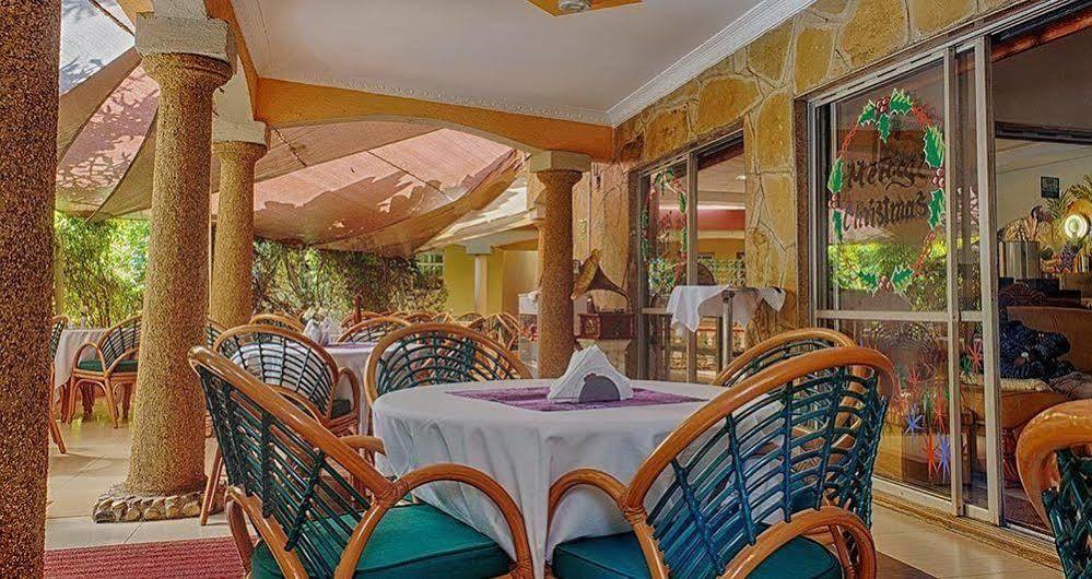 Comfort Gardens Найроби Экстерьер фото